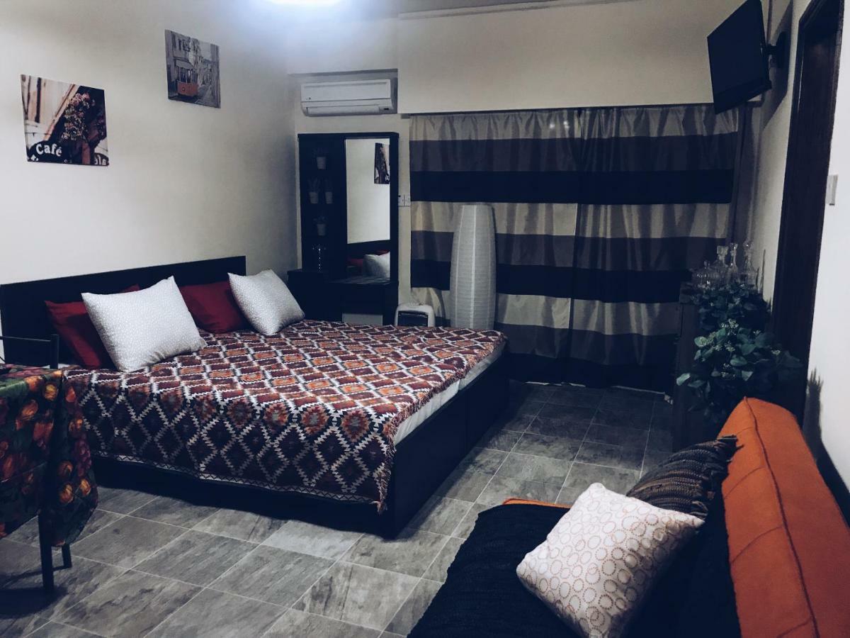 Studio In Heart Of Limassol Luaran gambar